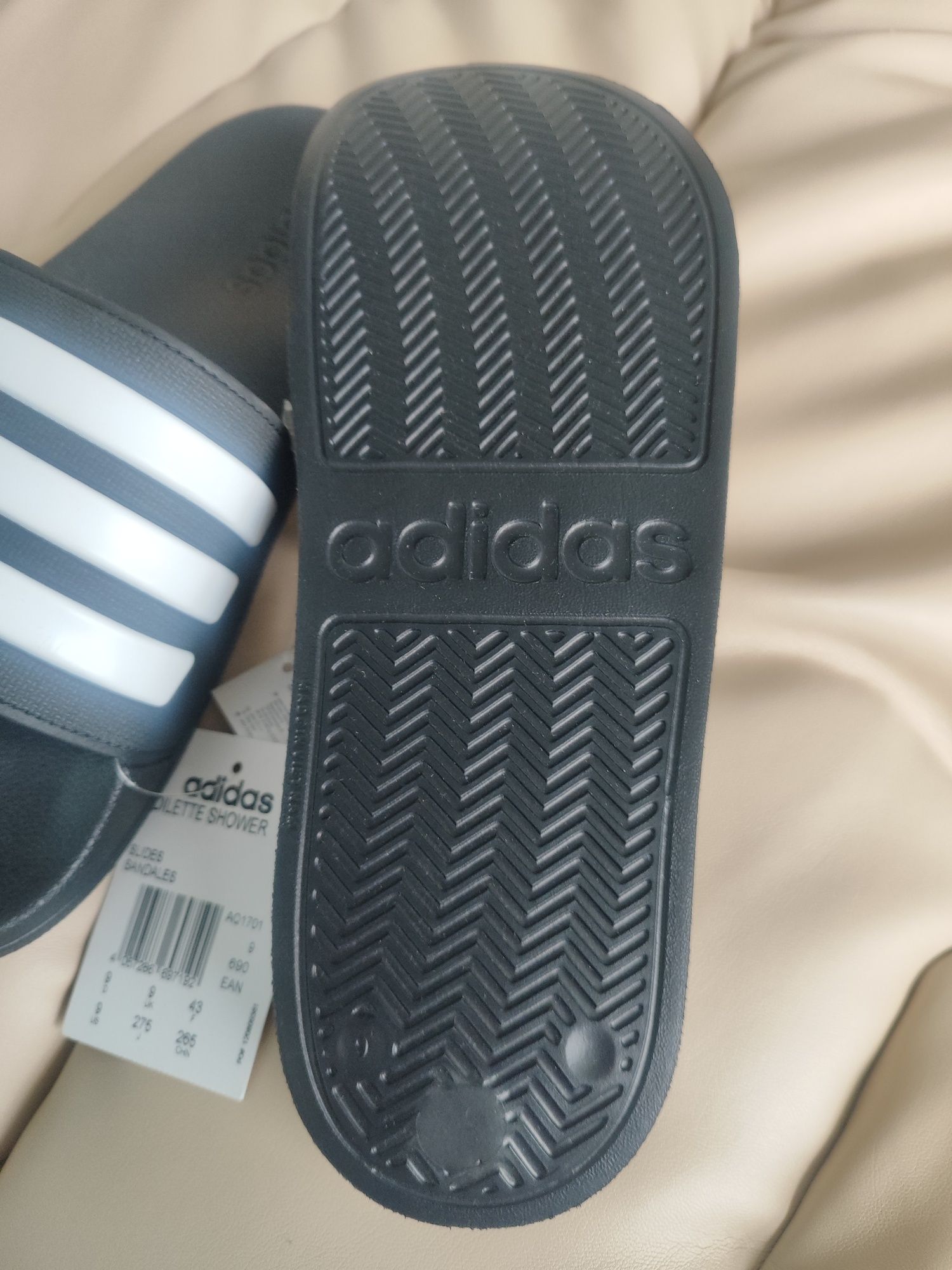 Adidas Adilette shower