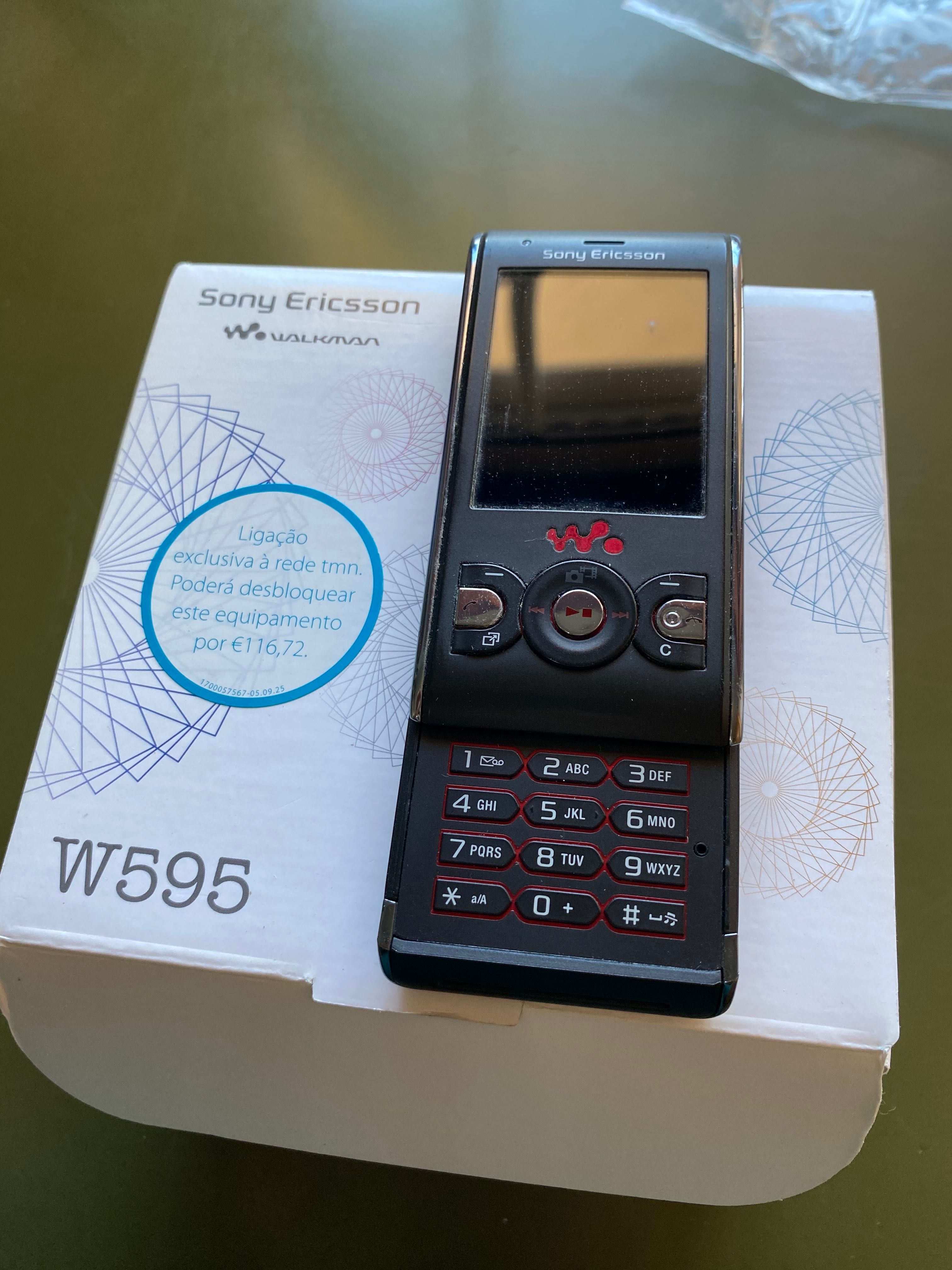 Vendo Telemóvel Nokia Ericsson W595