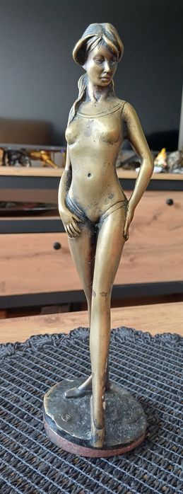 Elegancka Statuetka Baletnicy / Tancerki z Brązu - Vintage, ok. 28 cm