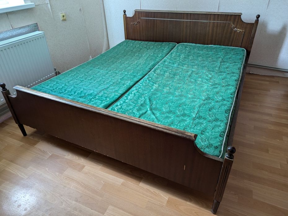 Ліжко двоспальне