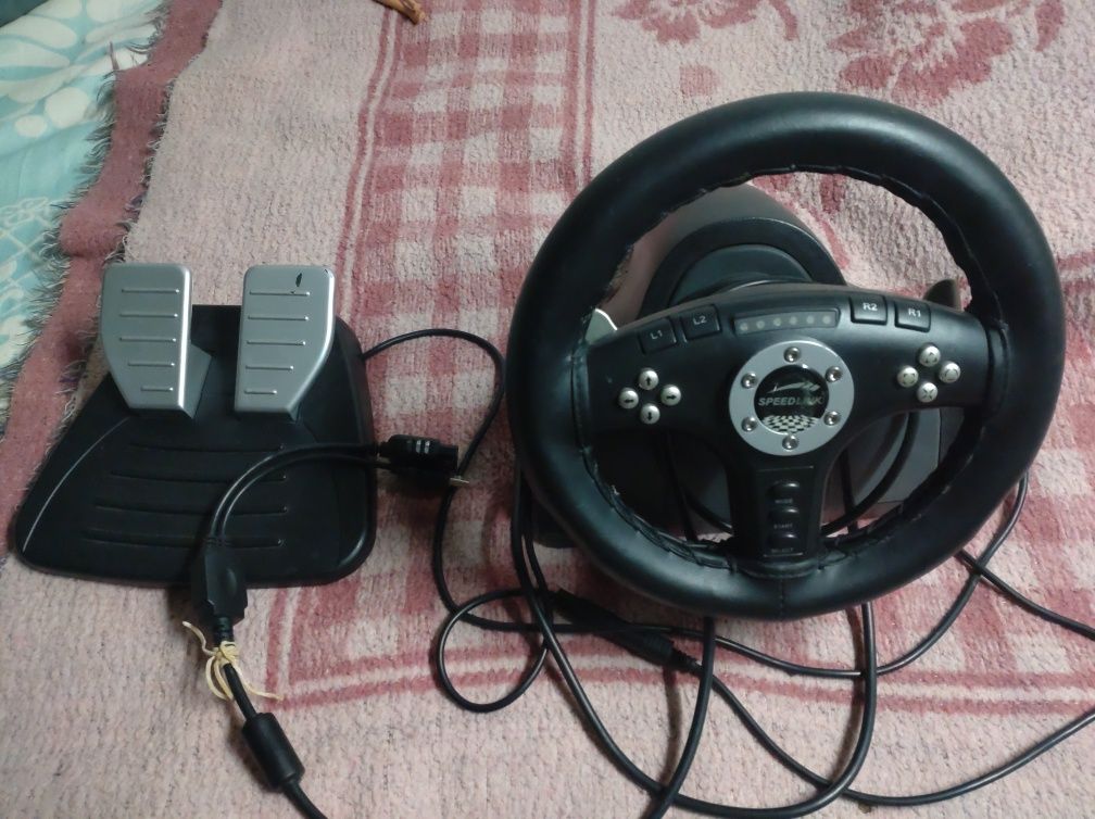 PS2 volante e pedais. Da para pc