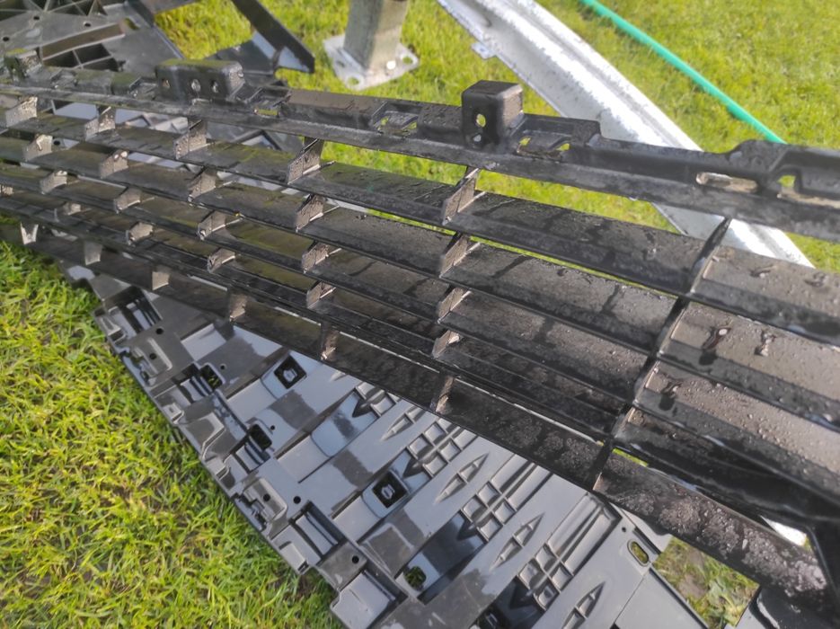 Решітки радіатора, підсилювач