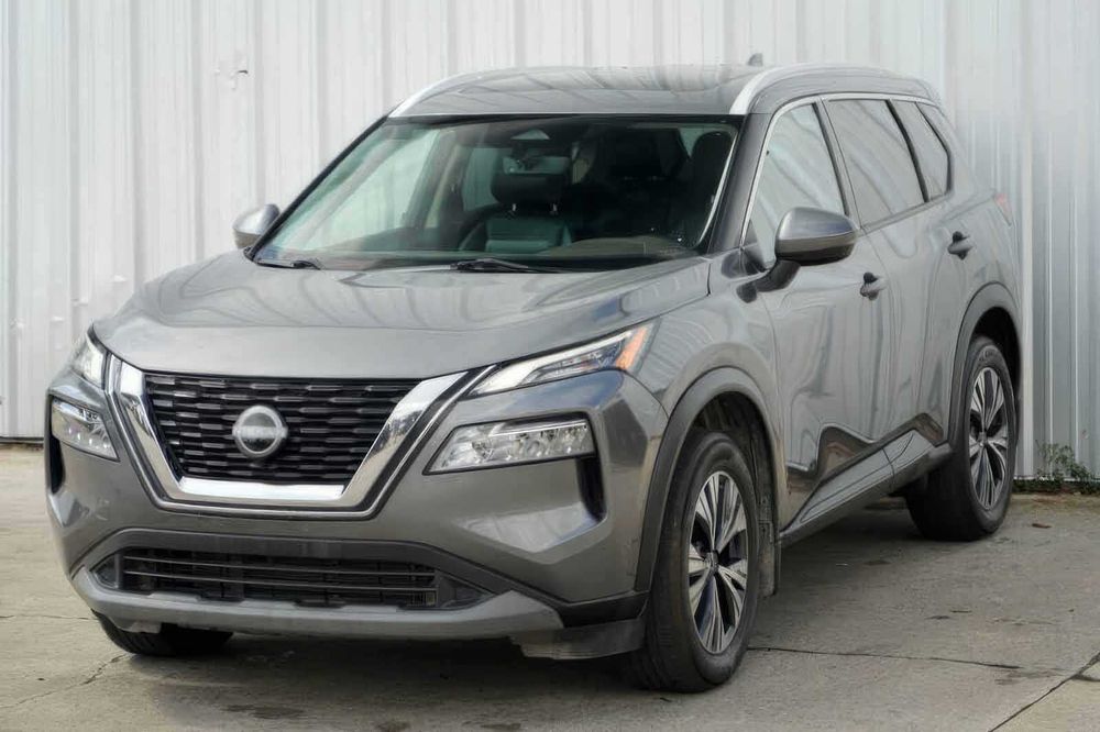 Nissan Rogue SV      2022