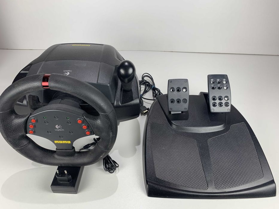 Logitech® MOMO® Racing Force Feedback Wheel
