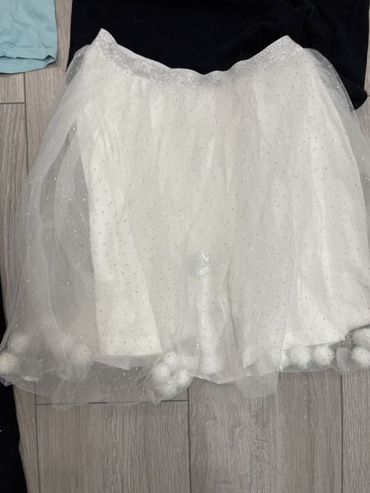 Smyk bluzki legginsy i spódniczka