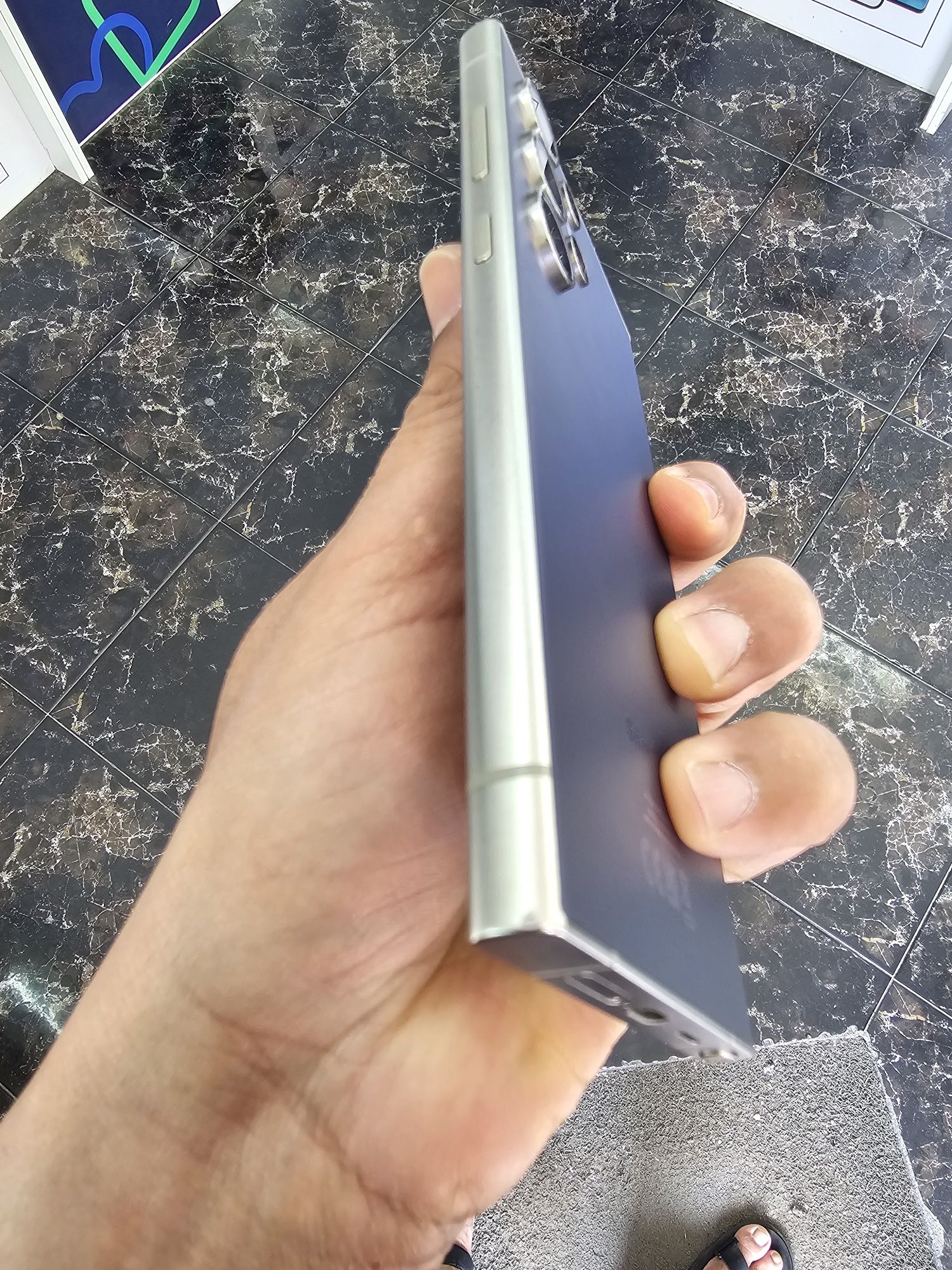 Galaxy S24 ultra...256/12gb