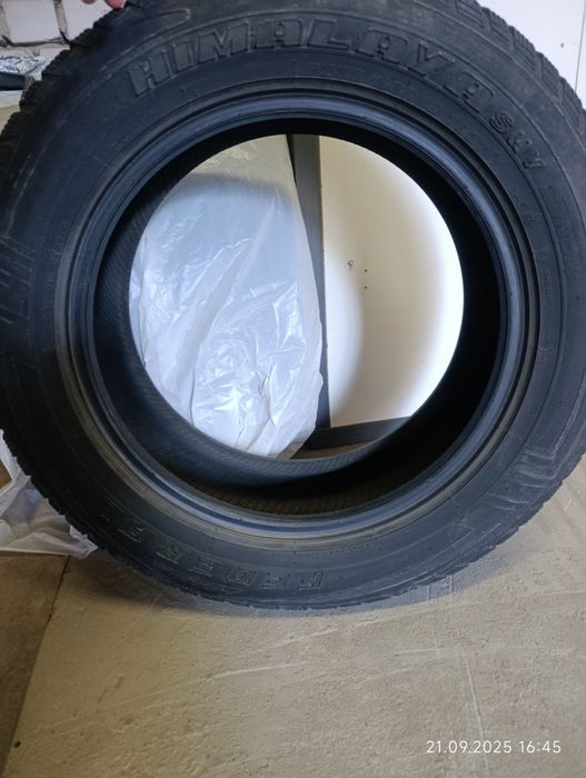 235-60 R18  Зима