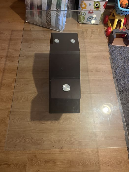 Mesa de centro com vidro temperado