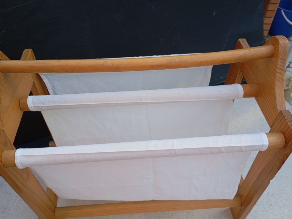 Porta Revistas em Madeira