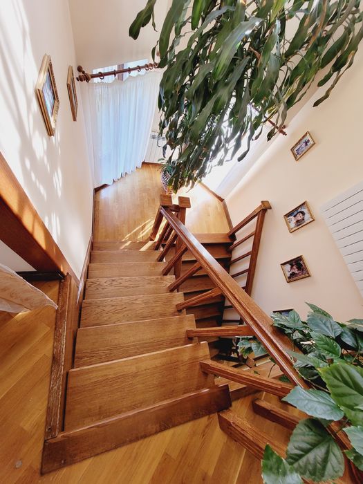 Продам вишуканий будинок в елітному р-ні Станишівки