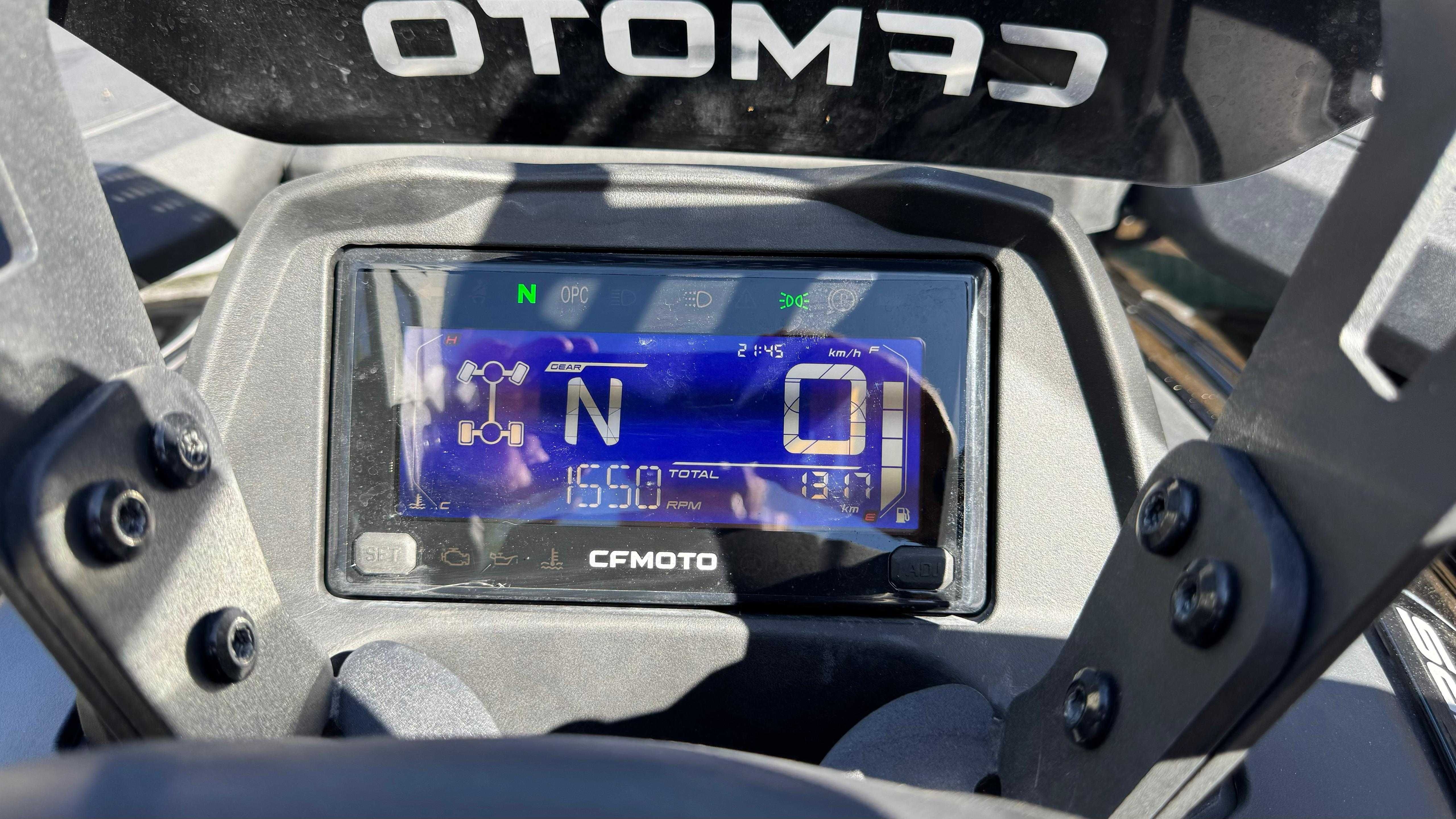 Moto 4 CFMoto CForce 520L EPS 2024 com acessórios