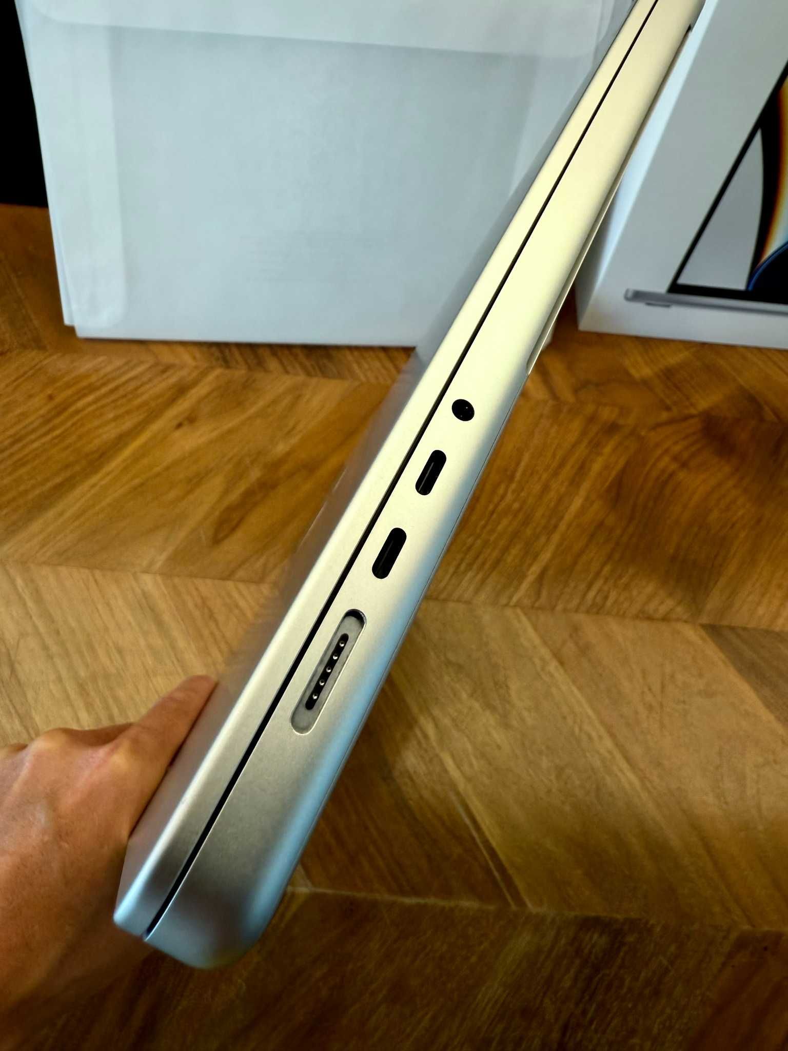 Laptop MacBook Pro 16” M1 MAX / 32GB RAM / 1TB SSD / 32 GPU AppleCare