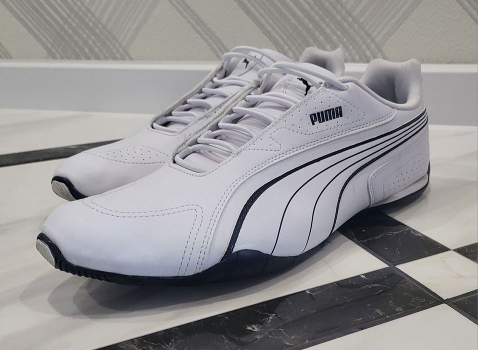 Кросівки 47 розміри, 31 см.по устілці