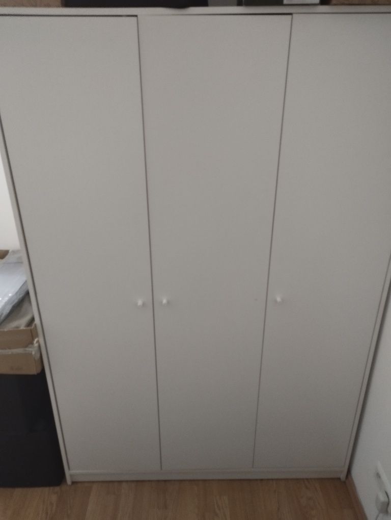 Szafa ikea kleepstad