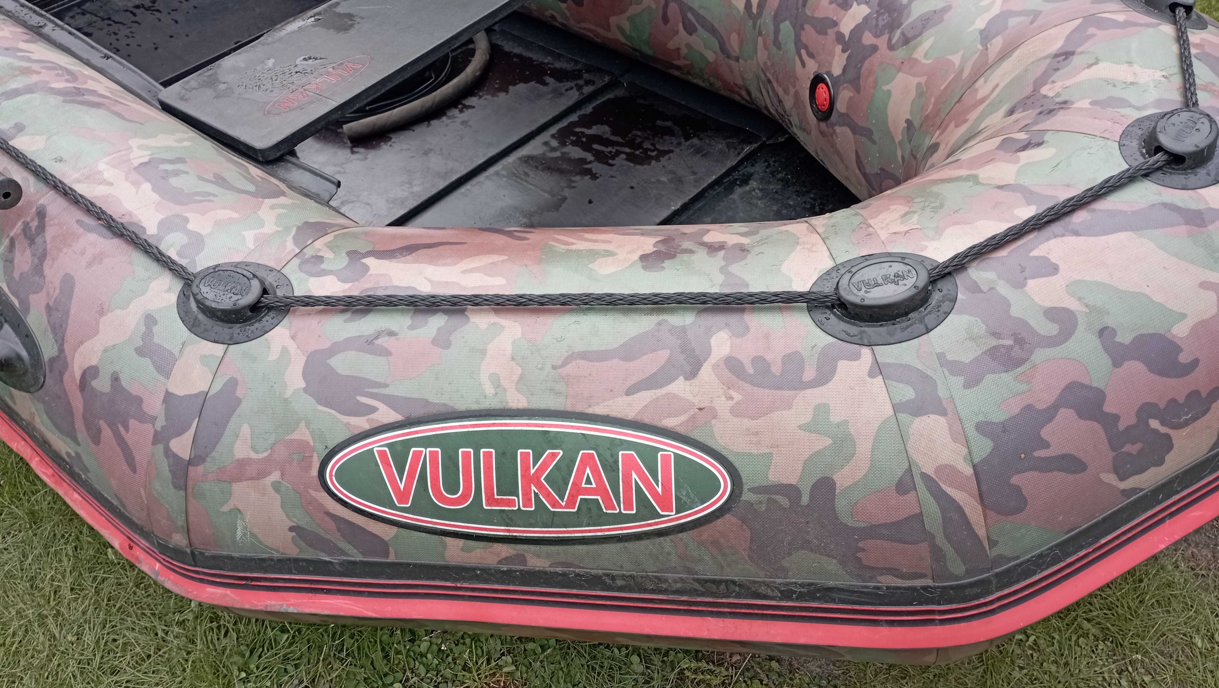 Моторний човен Vulkan VM265