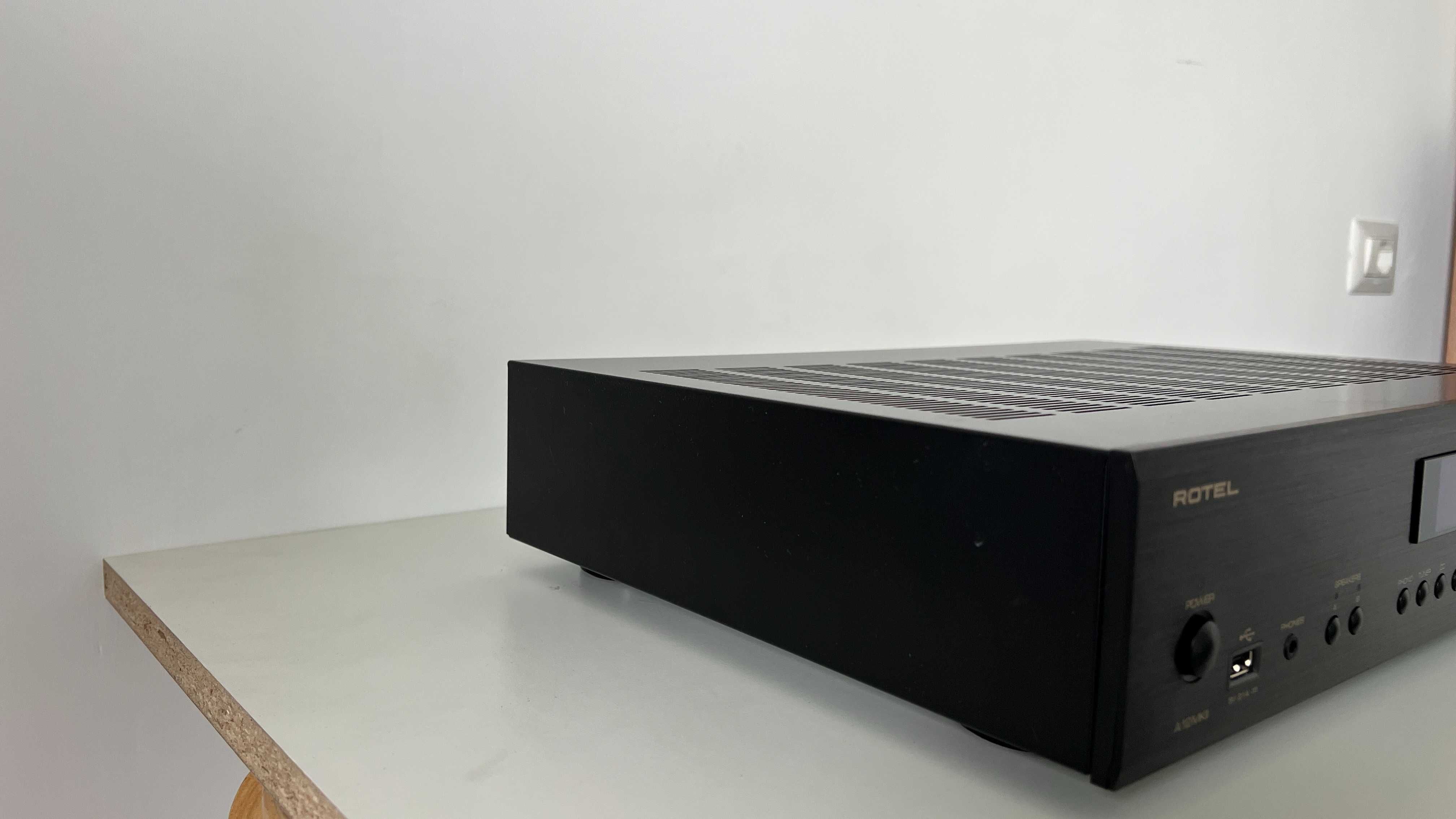 Wzmacniacz stereo Rotel A12 MkII (mk2) 60W 8ohm, Bluetooth, DAC 32 bit