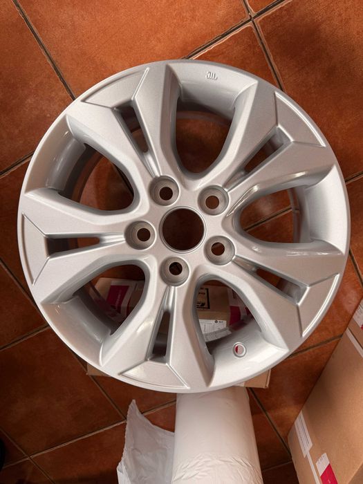 Nowe Felgi 16" 5x114,3, 66,1mm (nr 407)