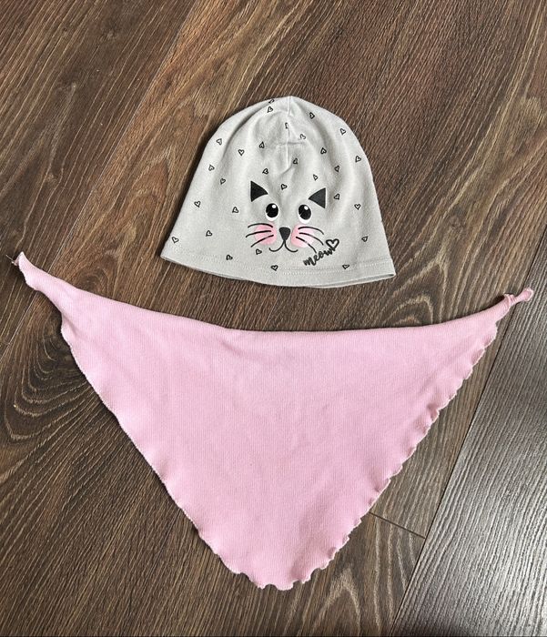 Zestaw dla dziewczynki bawełniana czapka w serduszka kotek 1-2 lata