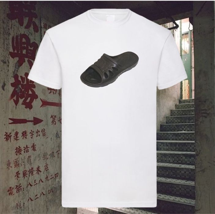 Футболка з тапком