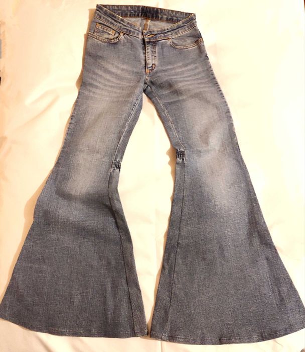 Джинси кльош 25р