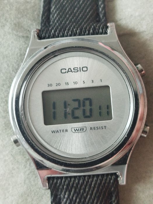 Zegarek Casio Vintage LA700WE silver retro digital ladies old money