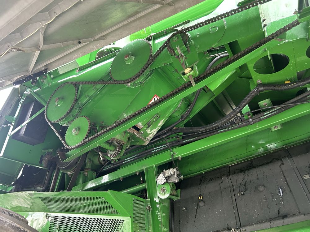Комбайн John Deere 9760STS 2005 8.1