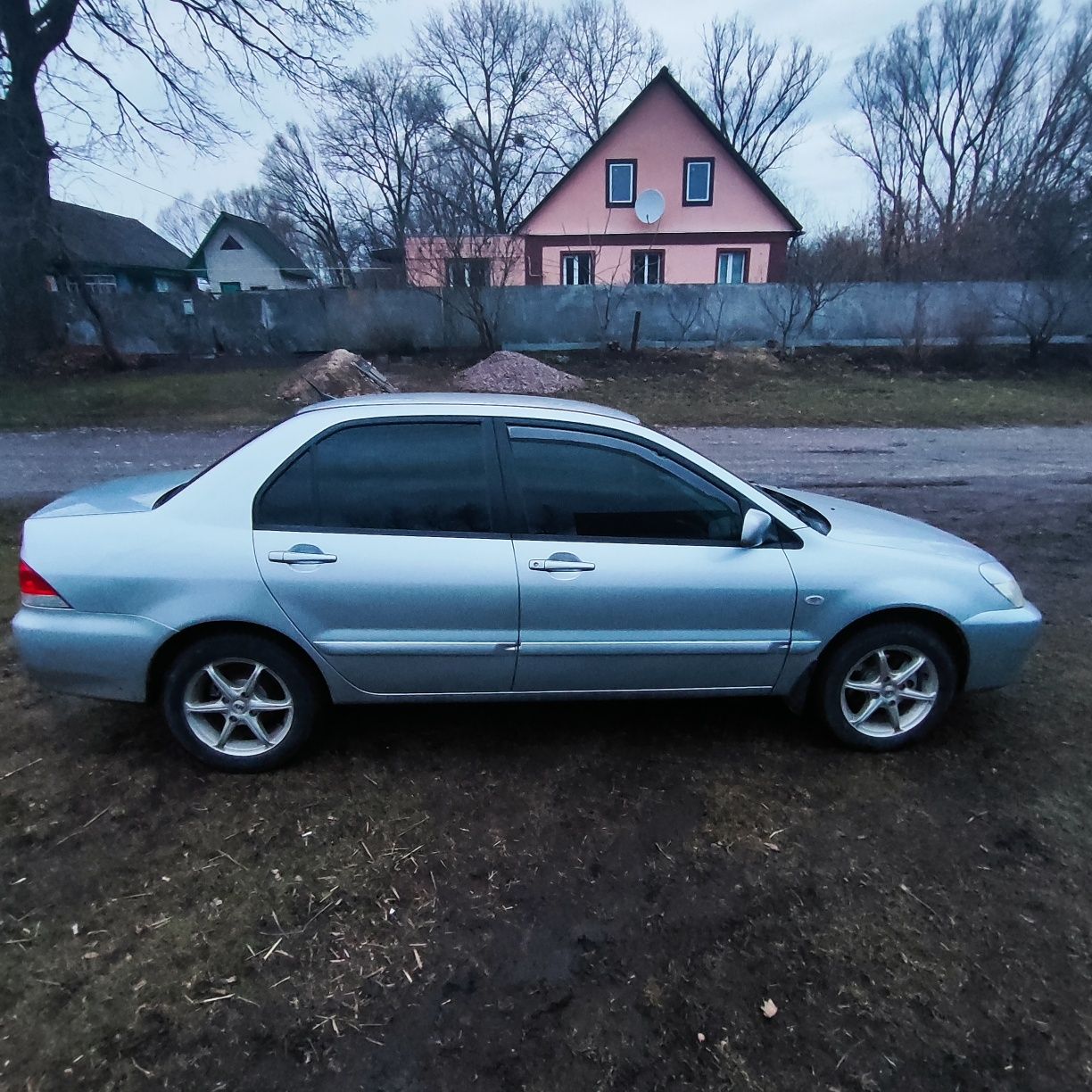 Продам Mitsubishi lancer 9