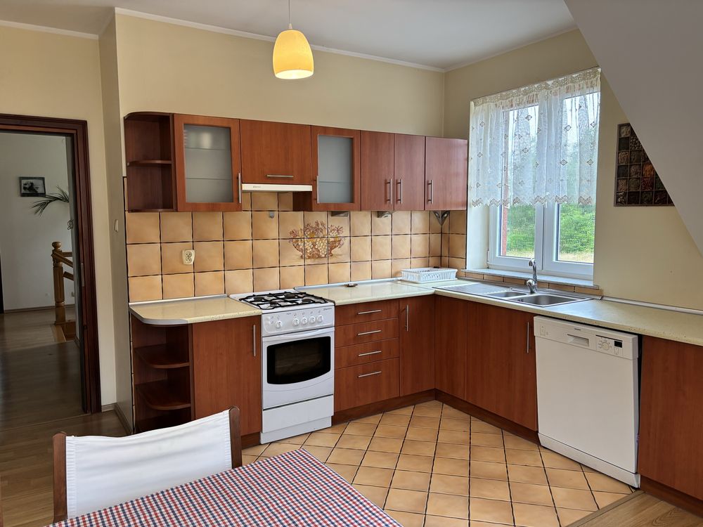 Wynajmę mieszkanie, piętro w domu jednorodzinnym