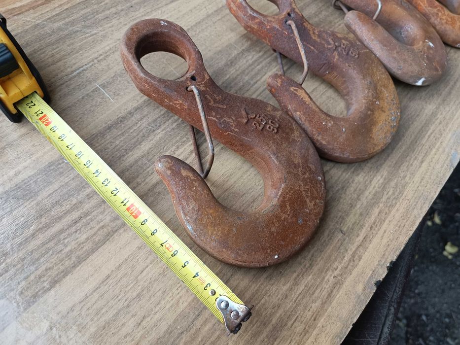 Крюк чалочный для тали, лебедки 2,5 т