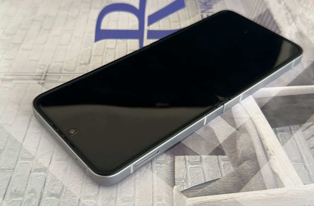 Samsung Flip 6 256GB komplet fv stan bdb Fold