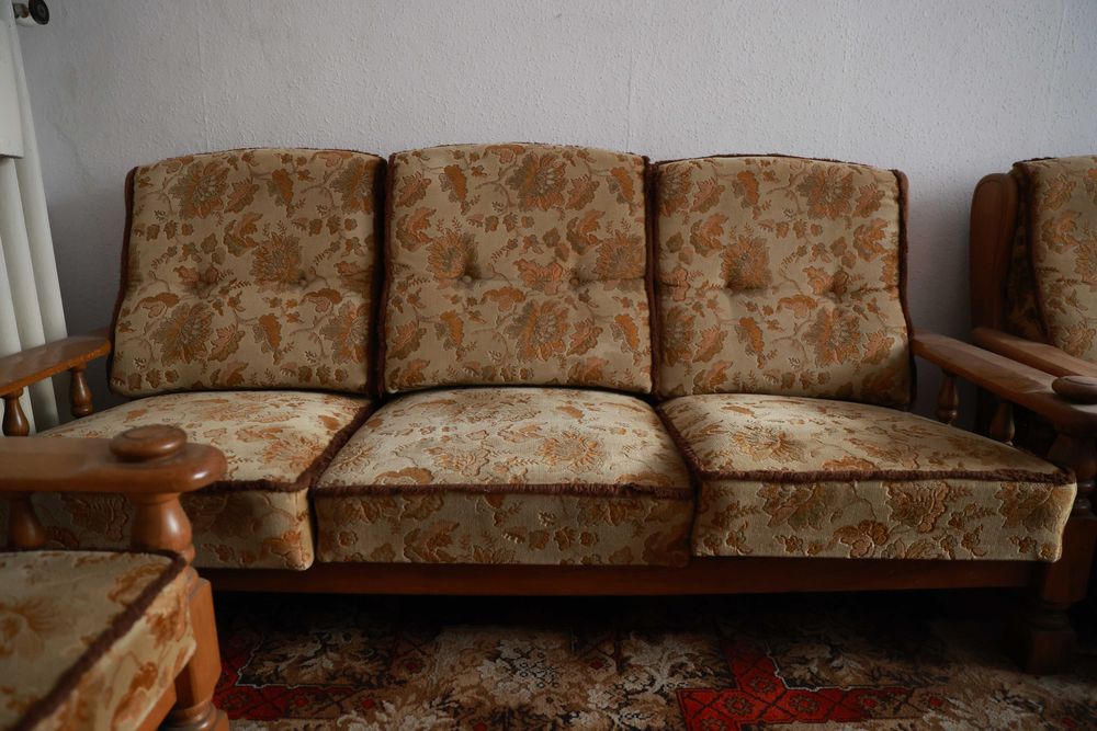 Wypoczynek kanapa dwa fotele