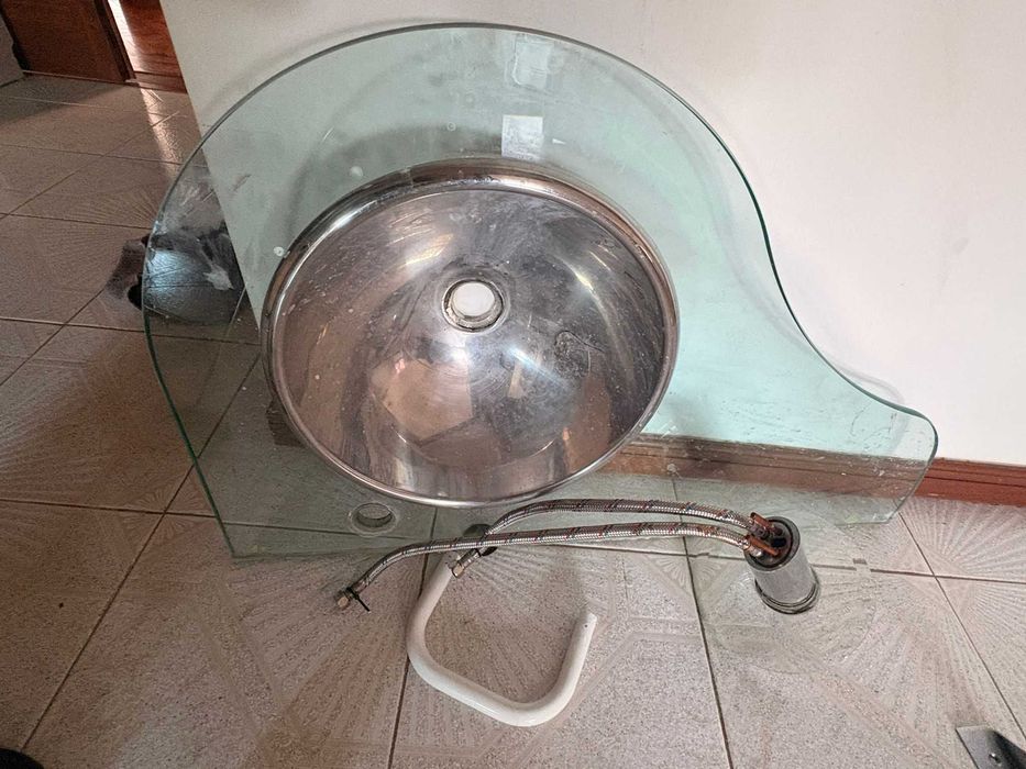 Conjunto pia para casa de banho