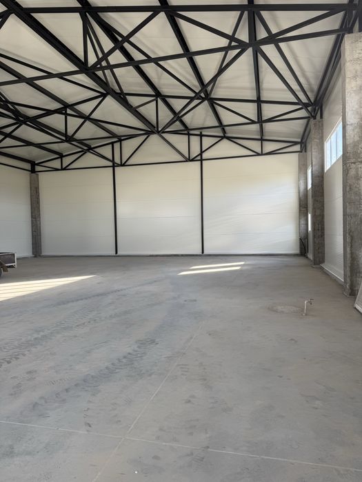 Склад приміщення ангар