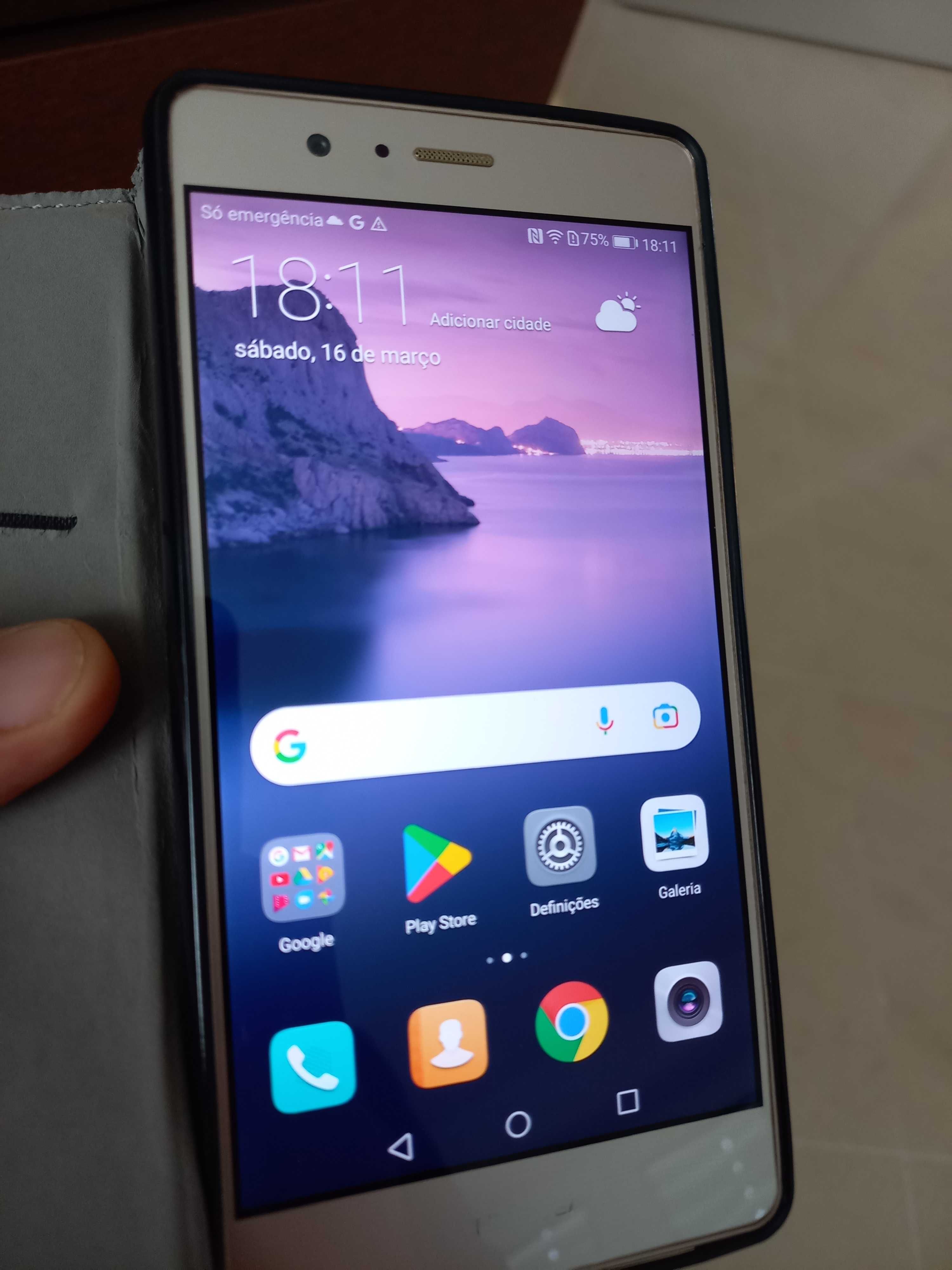 Huawei P9 Lite com capa