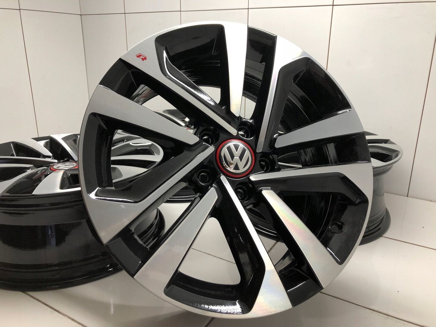 Felgi 17 VW Passat 3G Tiguan Golf R Line jak Nowe Idealne 7 ET40