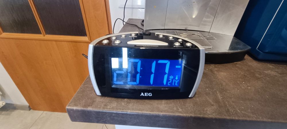 Radio budzik AEG