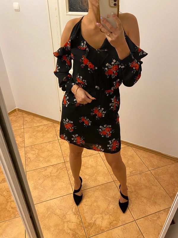 HM H&M sukienka hiszpanka gole plecy falbany kwiaty mgiełka szyfon tiu