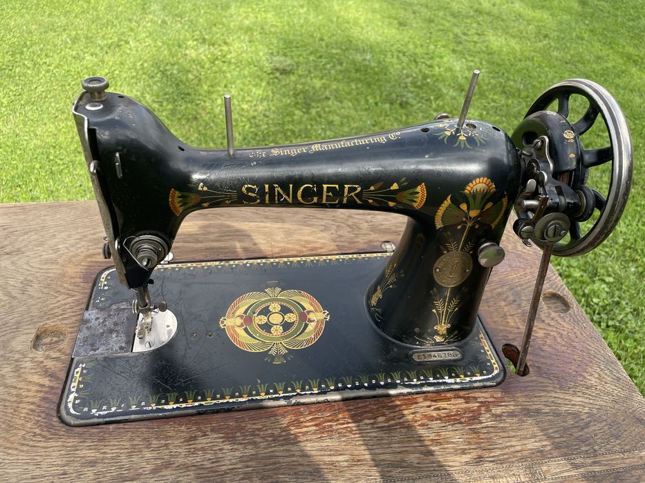 Zabytkowa maszyna do szycia SINGER
