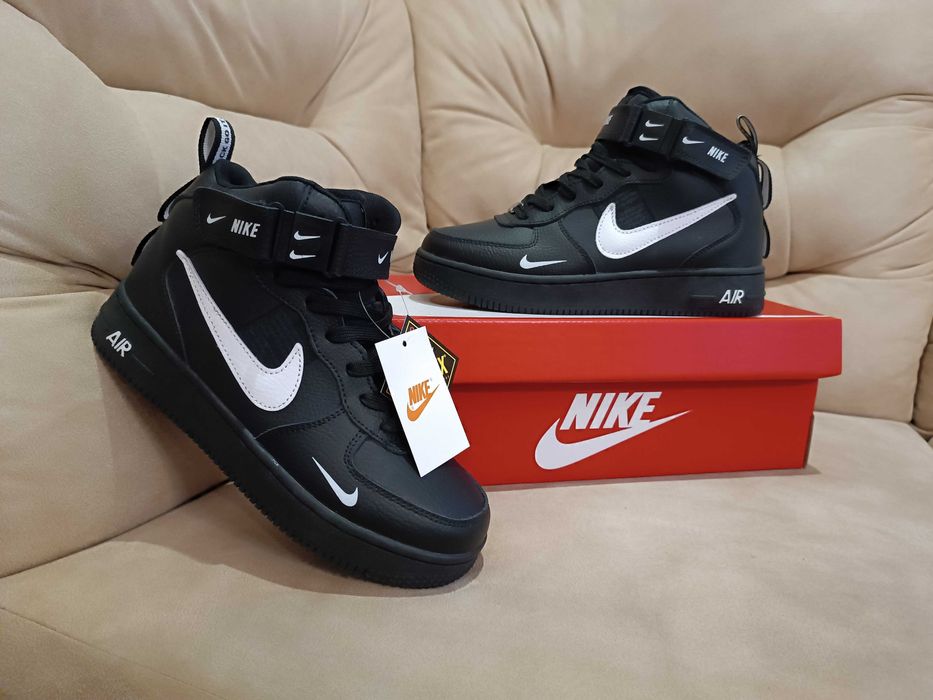 Зимові кросівки Nike Air Force 1 (шкіра. хутро) 3 кольори