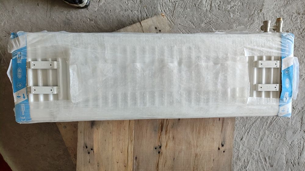 Сталевий радіатор Romstal 22x300x1000 нижнє