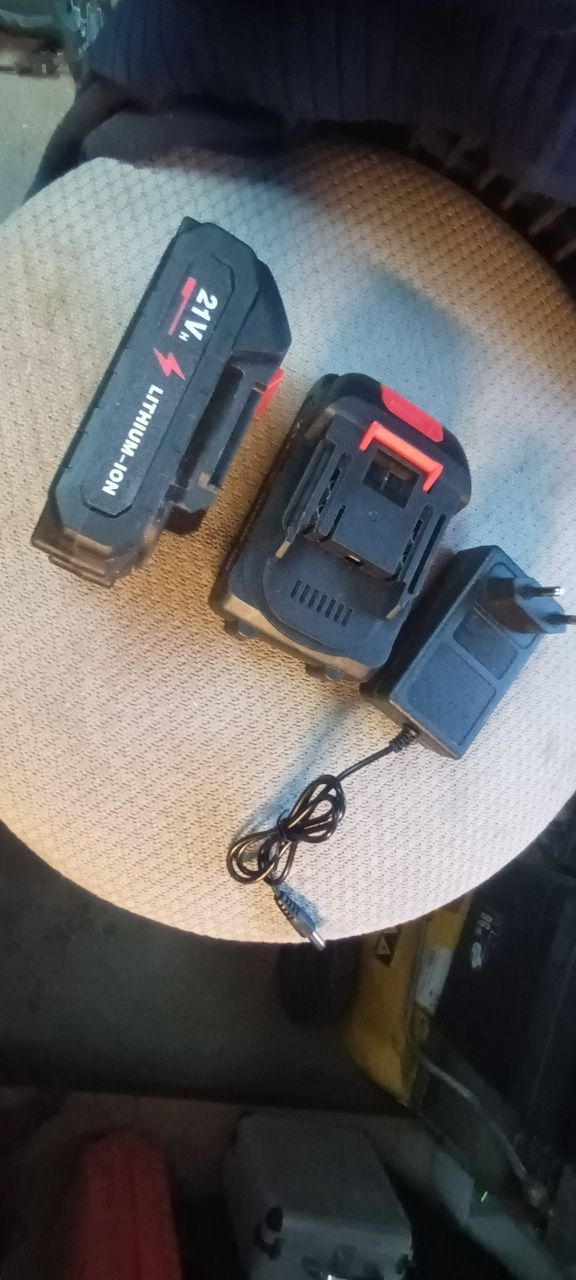 Frezarka przystosowana do baterii makita 18v