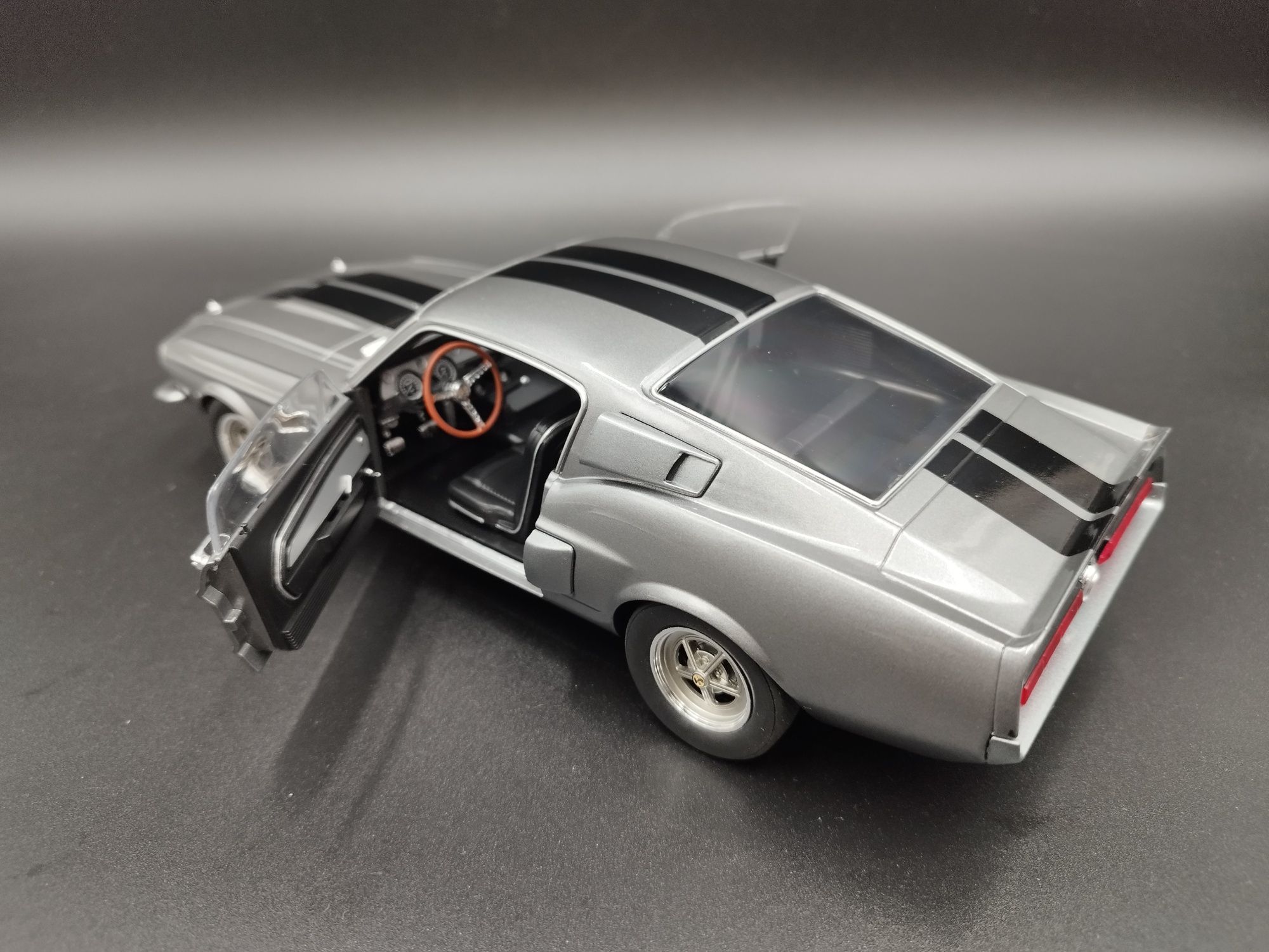 1:18 SolidoFord Mustang GT 500 Shelby Model nowy