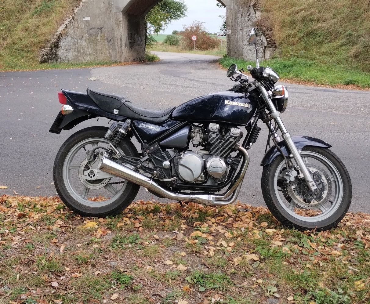 Kawasaki zephyr 550