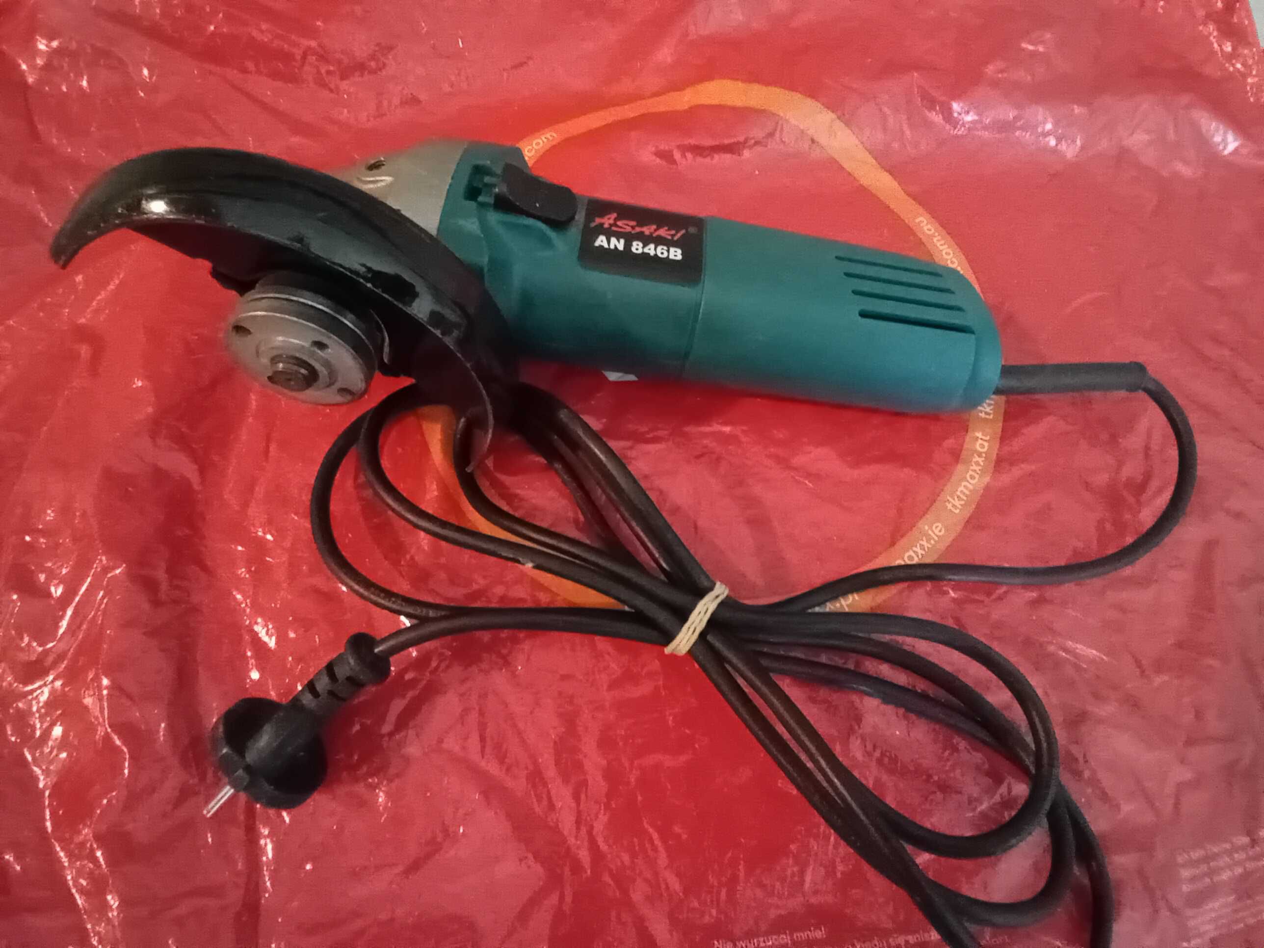 Szlifierki Makita Metabo DeWalt  Asaki
