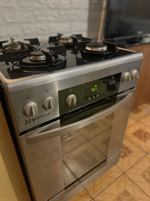 Газова плита з електричною духовкою  «Mastercook”