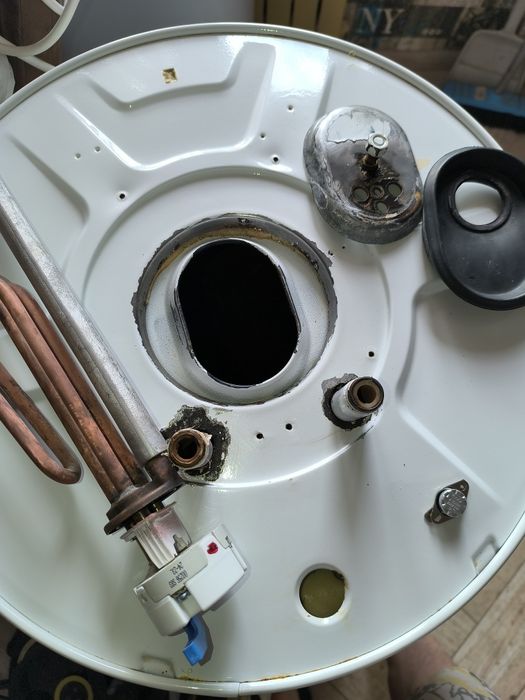 Продам бойлер АРІСТОН 80л