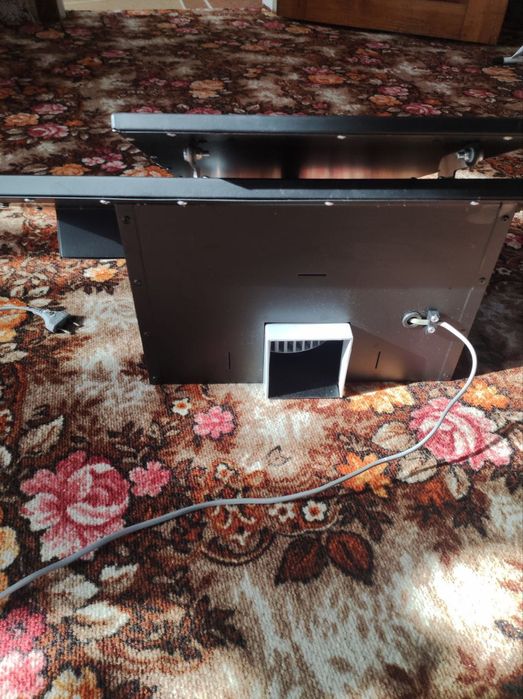 Нова витяжка ні одного разу не монтувалась