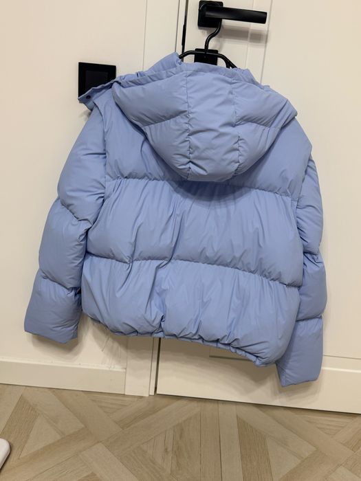 Жіночий пуховик розмір М