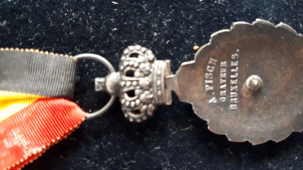 Różne odznaczenia niemieckie belgijskie ,