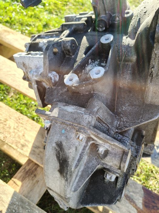 Skrzynia biegów M32 USZKODZONA